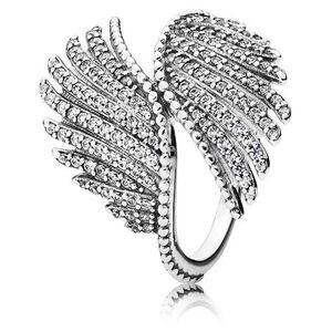 PANDORA Majestic Feathers Ring
